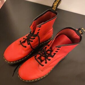 Size 7 Dr. Martens boots